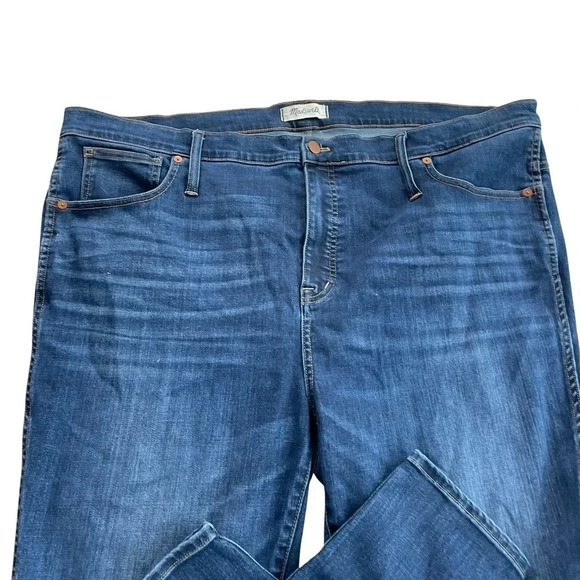 Madewell Skinny Jeans - 10 Inch High-rise • Size 36T (20)• Dark Wash - Picture 2 of 6